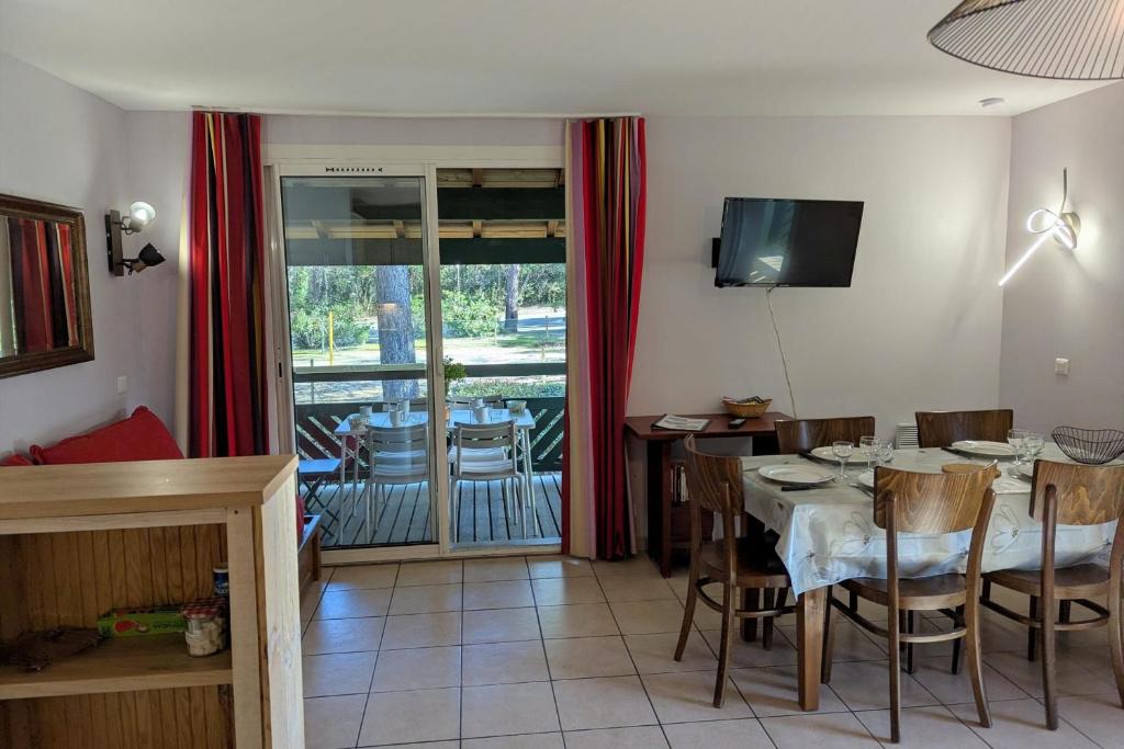 Apartment for 5 with terrasse near the ocean - 4