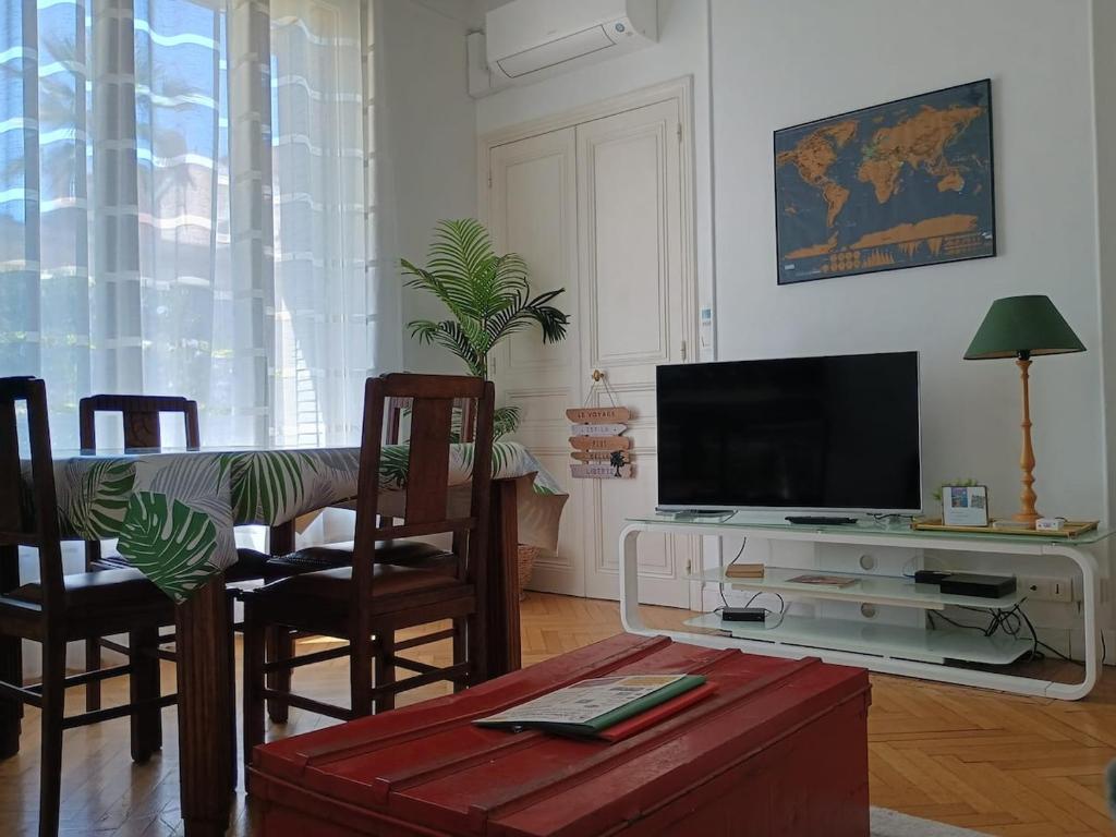 Cannes Holidays - Charmant, authentique, 3 Chambres, calme, Palais & Plage - 2
