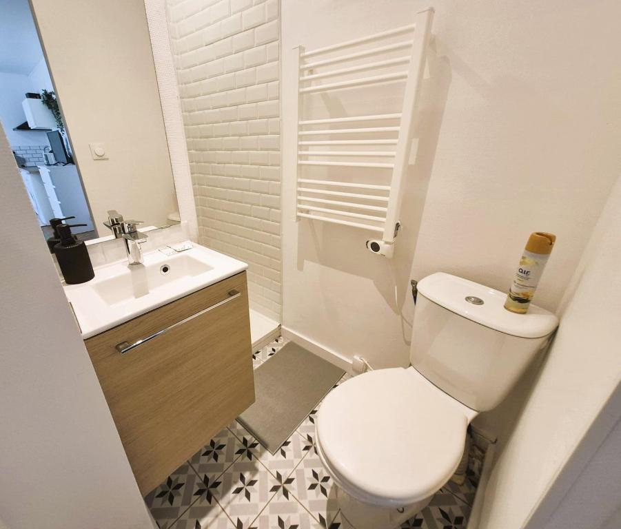 L'Intermède - gare- Wifi - TV - Lave-linge - 5