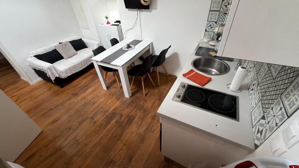 Appartement T2 coconing, WIFI, INTERNET, CLIM, 300m plage - 2
