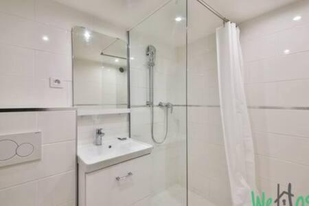 WeHost - Loft design au cœur du Marais – 4 voyageurs - 5