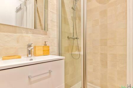 WeHost - Studio cosy & lumineux pour 4 – au cœur de Paris - 3