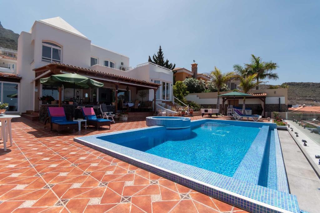 Villa Romantica Lovely 4 Bedroom Villa Private Heated Pool - 1