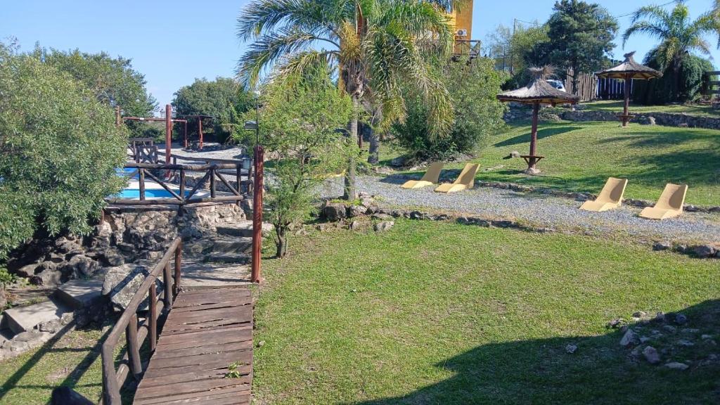 Complejo de cabañas - 2