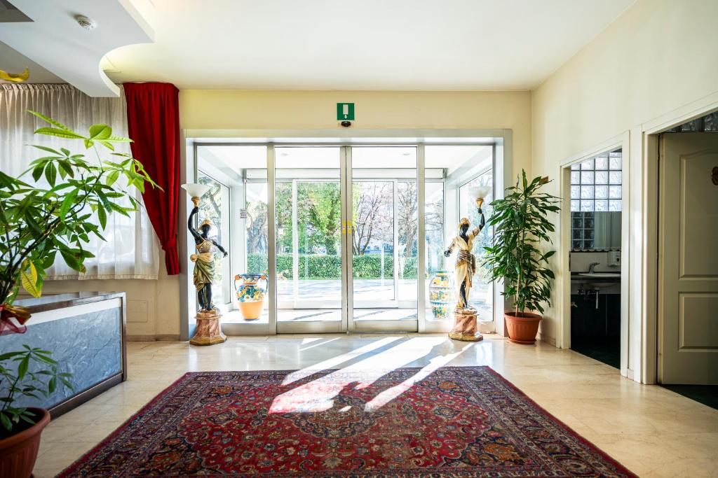 Hotel Albatros - 1