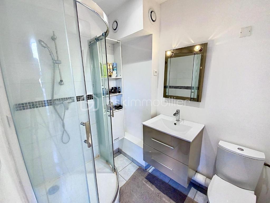 studio a 800m de la plage , parking privé - 2