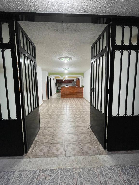 Casa Completa 3 pisos Tranquila y Hermosa - 2