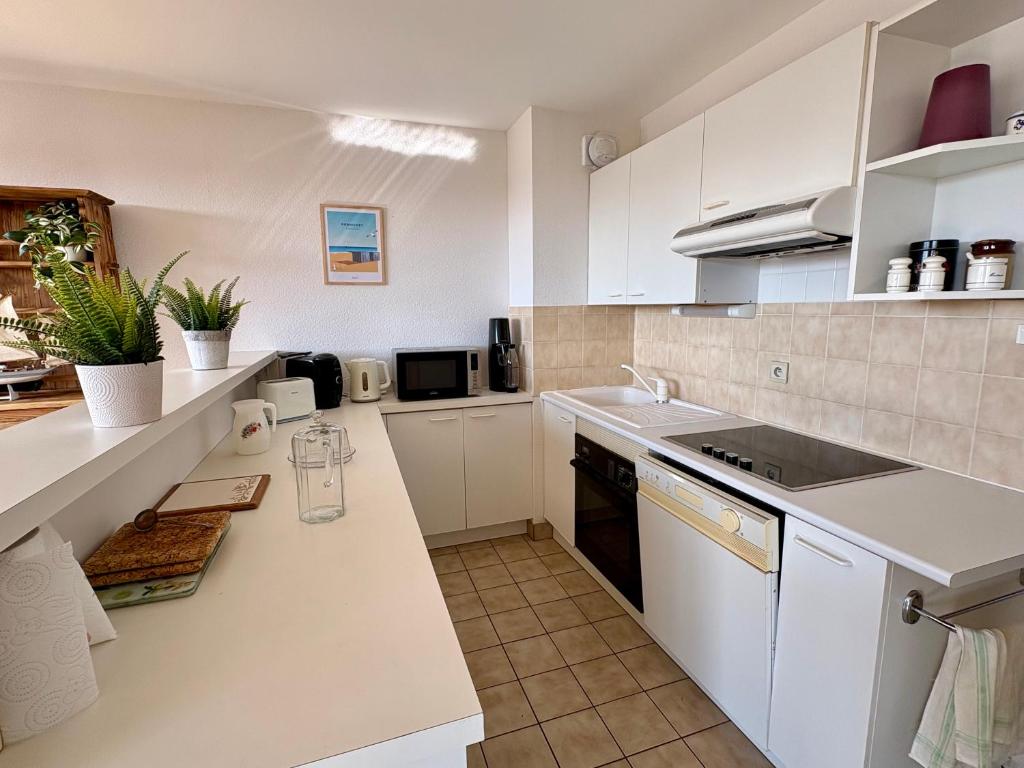 Appartement Élégant, Terrasse, Garage Privé & Wi-Fi - 3