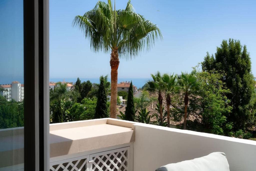Luxurious Apartment with community Pool & Balcony in Puerto Banús - 5