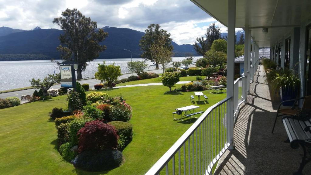 Lakeside Motel &amp; Apartments — Hotel in Te Anau