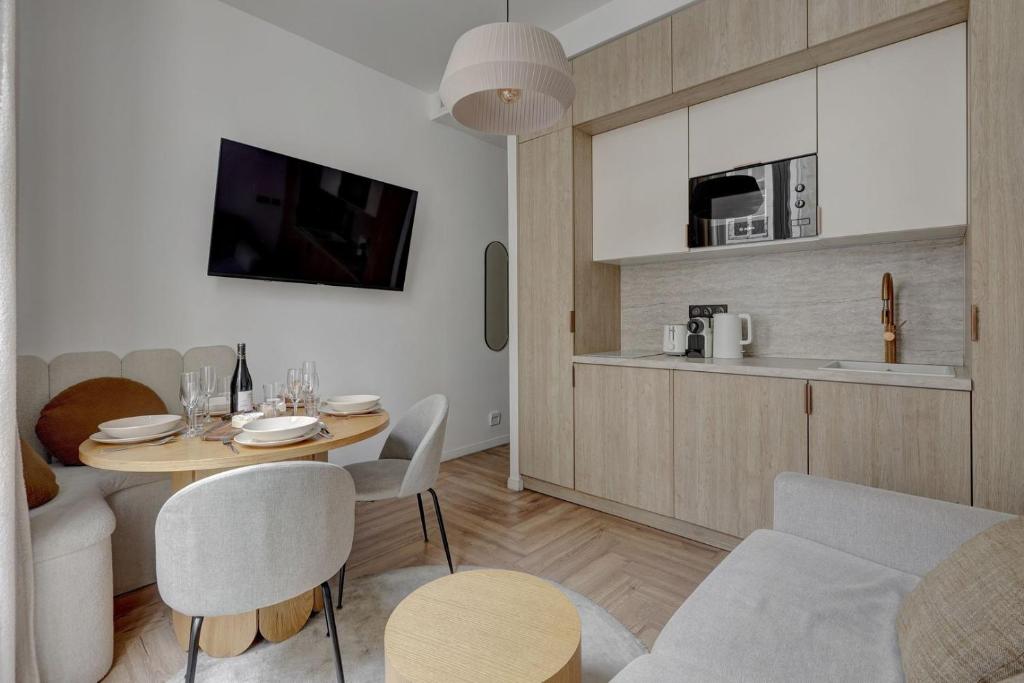 TheBlueStay 257 - Cozy Apt in central Paris with AC - 5