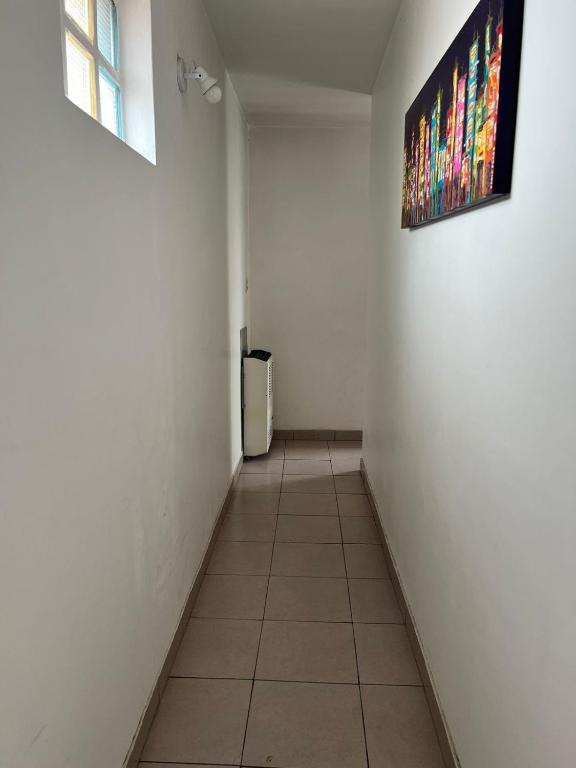 Departamento Tranquilo y Exclusivo Con Balcon - 5