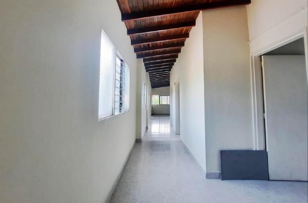 habitación amplia - 5