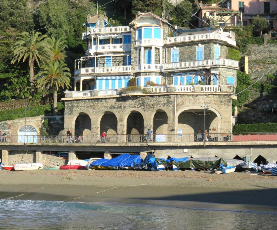 Azzurria - 1