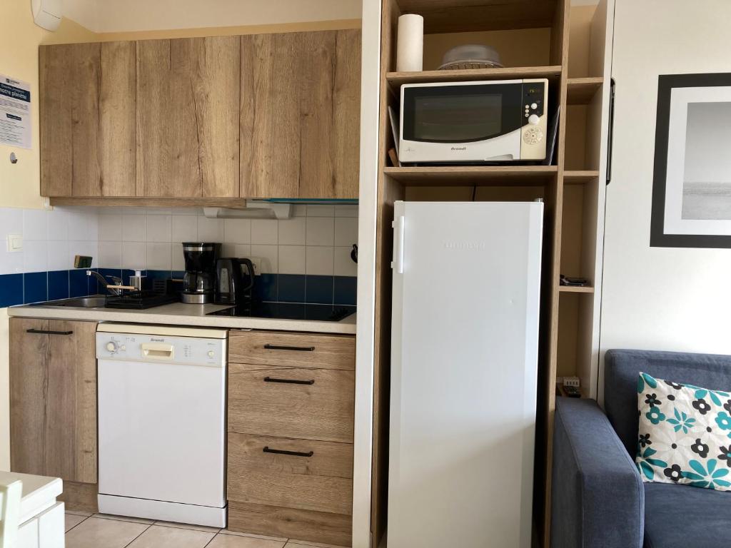 Les Sables-d'Olonne - Vue Mer, Terrasse, Wifi Fibre & Piscine, à 2 pas de l'Océan - E101 - 2