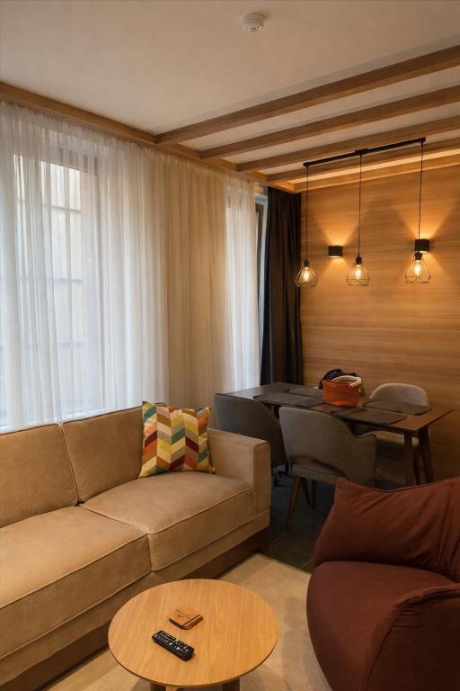 Woodside Kopaonik MB Apartments - One separate bedroom, Free Parking, Wellness and Spa, Ski-in - Ski-out - 2