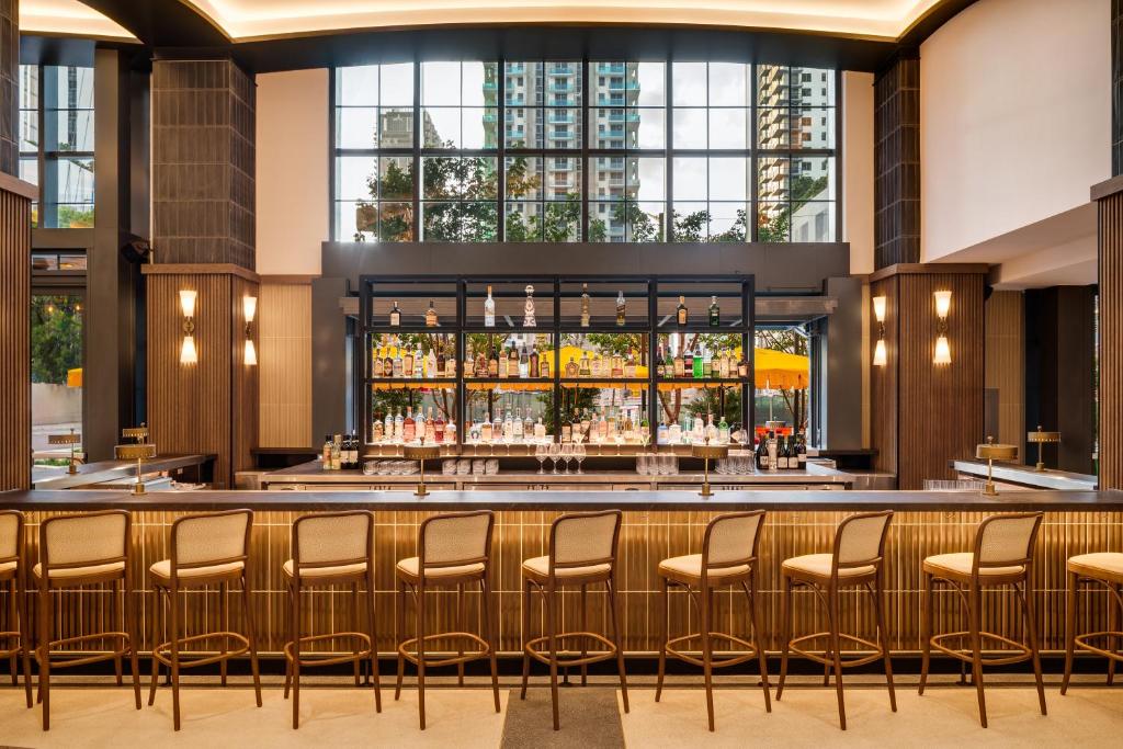 Nagyszerű bár