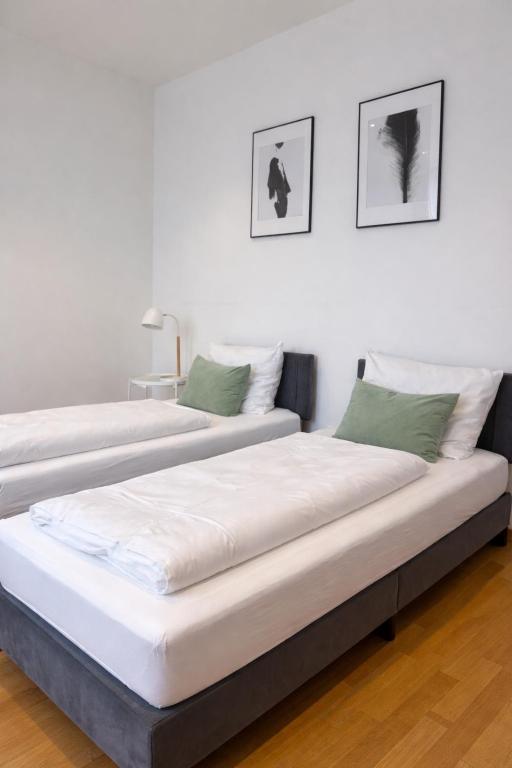 Kaza Guesthouse, centrally located 2 & 3 bedroom Apartments in Augsburg - 1