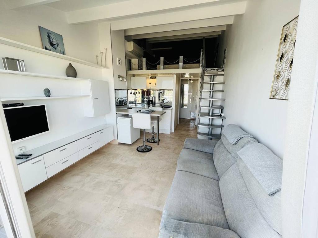 Studio mezzanine 2 couchages CAP D'AGDE NATURISME CN010-593 - 1