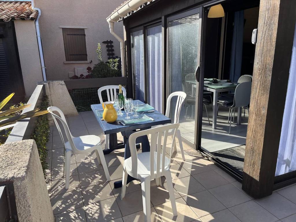 Maison 4 couchages CAP D'AGDE NATURISME CN140-035 - 2