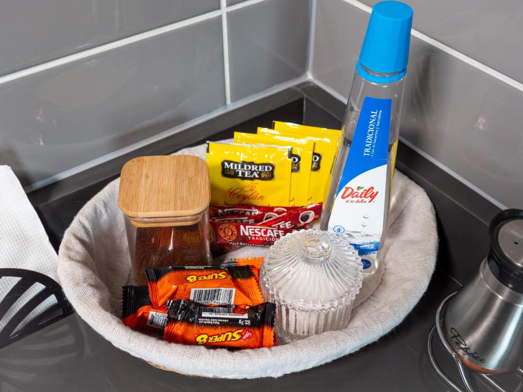 Cerca del Movistar Arena Fantasilandia Republica Club Hípico Metro Centro de Santiago - 4