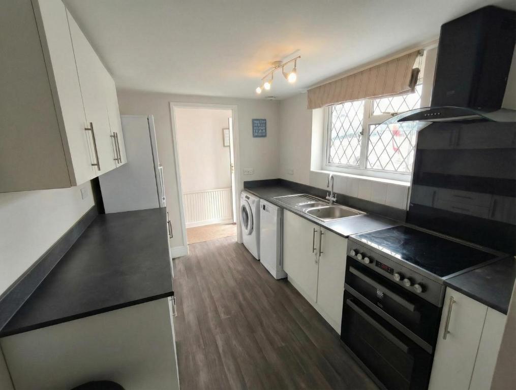 Town Centre Cottage, Lyme Regis photo 3