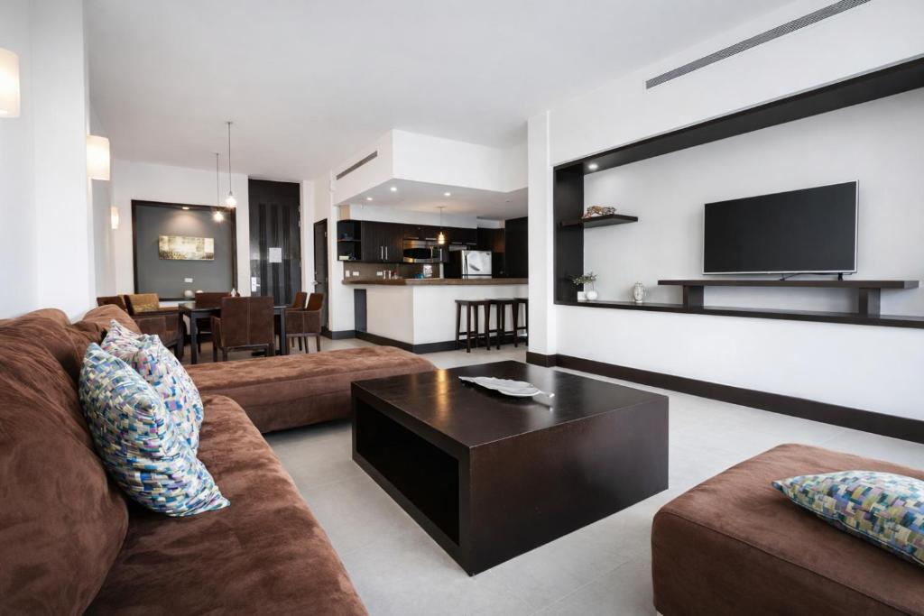 Master Suite with Private Pool at Aldea Thai - 3