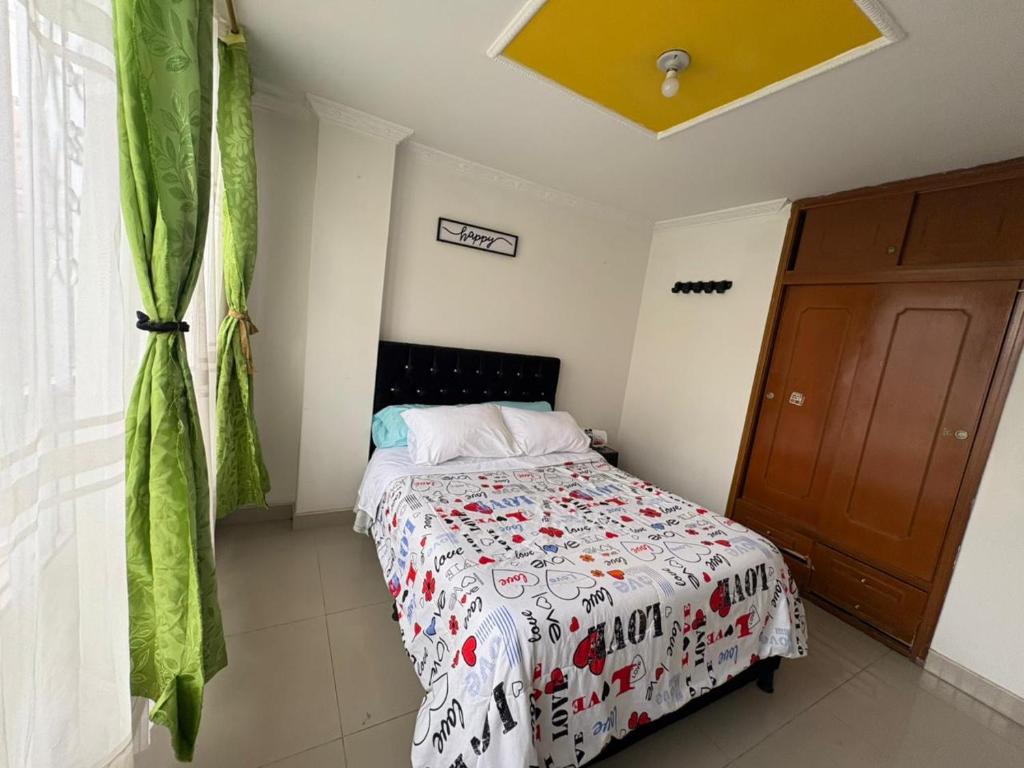 Habitación Privada con Baño - LA AURORA - 2