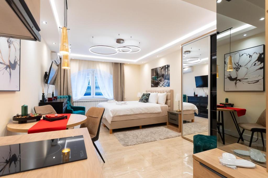 Luxury Apartment Old Town City Center - 1