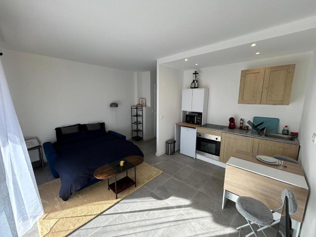 New accommodation with balcony and parking - 3