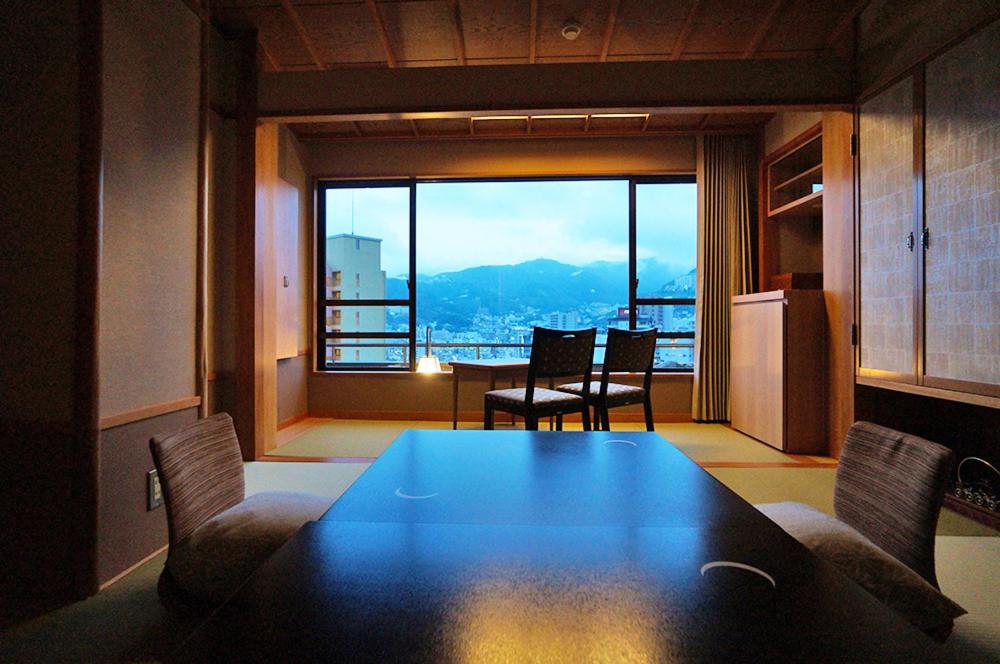 Tsukino Sumika Atami Juraku Hotel