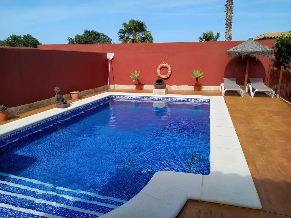 Casa con piscina solo aceptamos familias y parejas no grupos jovenes - 5