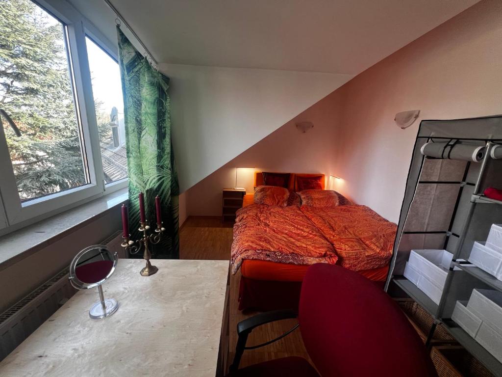 Möblierte 3-Zimmer-Wohnung mit Balkon zur Zwischenmiete in München-Pasing - 4