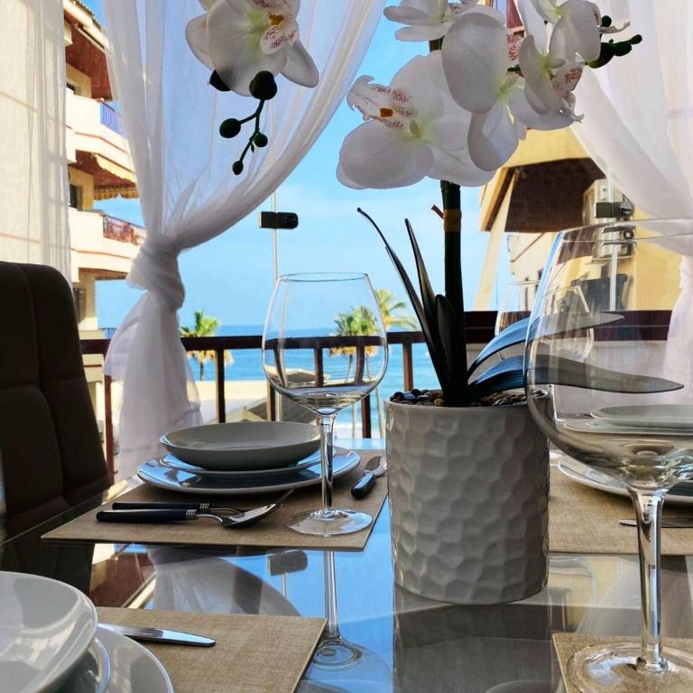 Seafront Cozy Apartment Swimming pool,Tennis & Padel - 1