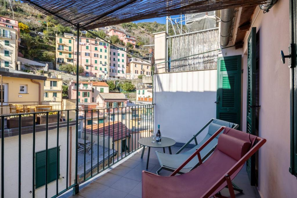 Casa Gisanima Wide Bright Apartment with Garden and Balcony, Riomaggiore - 1