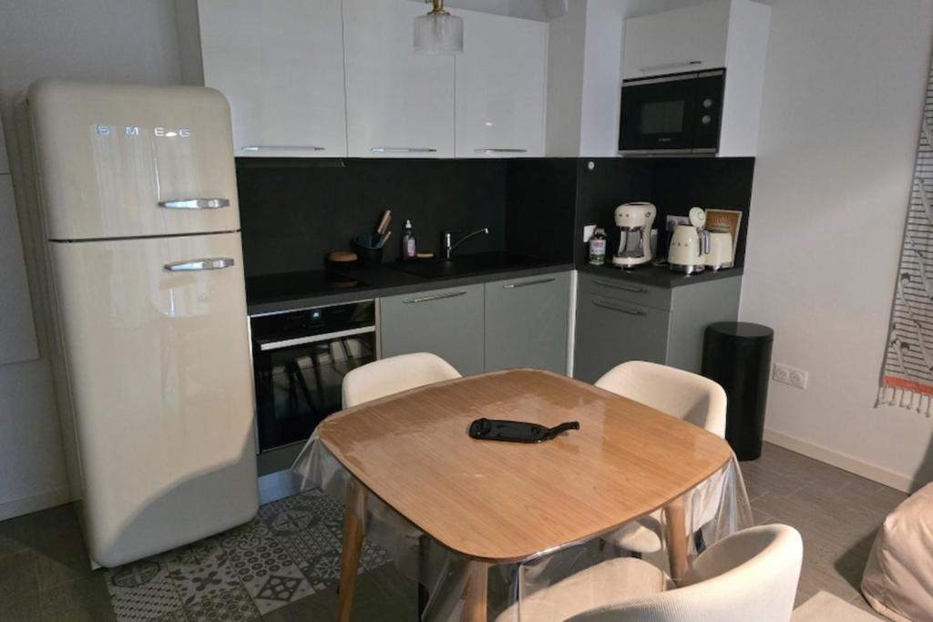 Cozy renovated apartment behind Arcachon station - 4