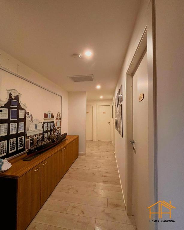 CarloAlbertoApartment -B by Homes in Ancona - 3