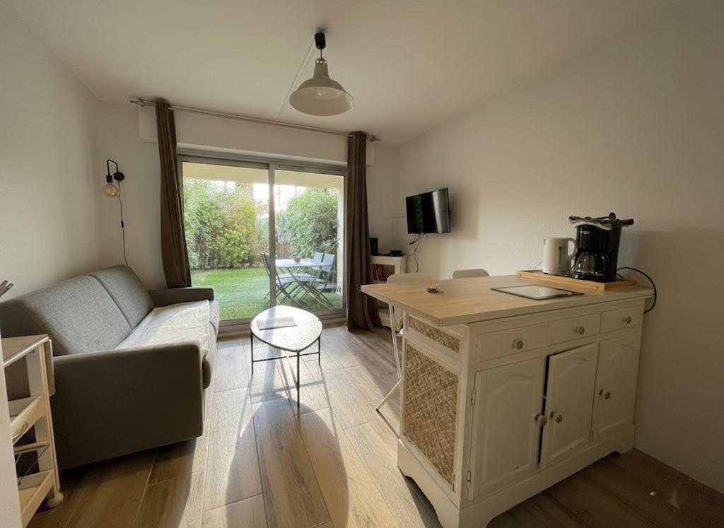 Cogtrop - Studio de Charme avec Jardinet Privatif dans résidence avec piscine au cœur du Golfe de Saint-Tropez - 4