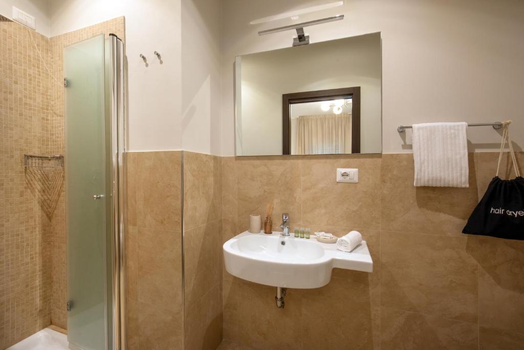 Daplace - Hotel Gran Torino Suites - 4