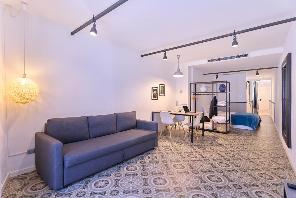 Liceu Apartments by gaiarooms - 5