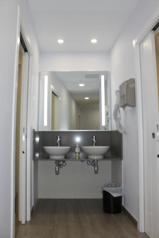 Albergue Linares photo