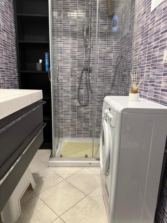 WELCOME RIVIERA-Castagneto 29-wifi-parcheggio a pagamento a 20,00 euro al giorno - 2