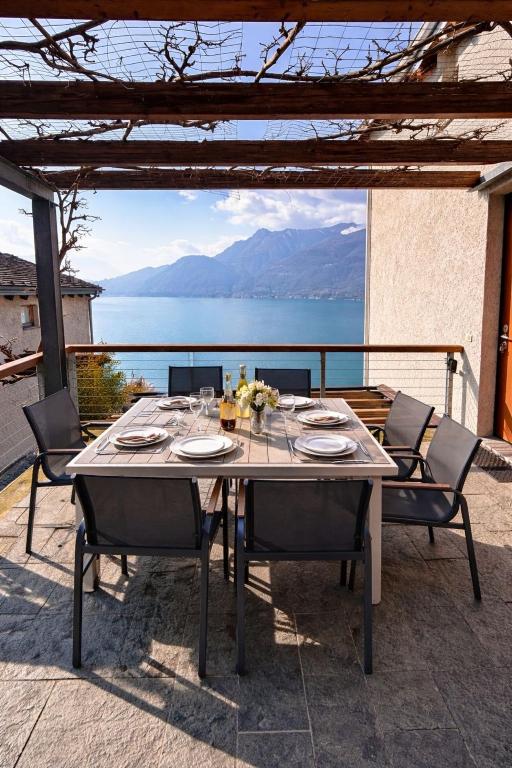 Spectacular views and modern living on Lake Como - 2