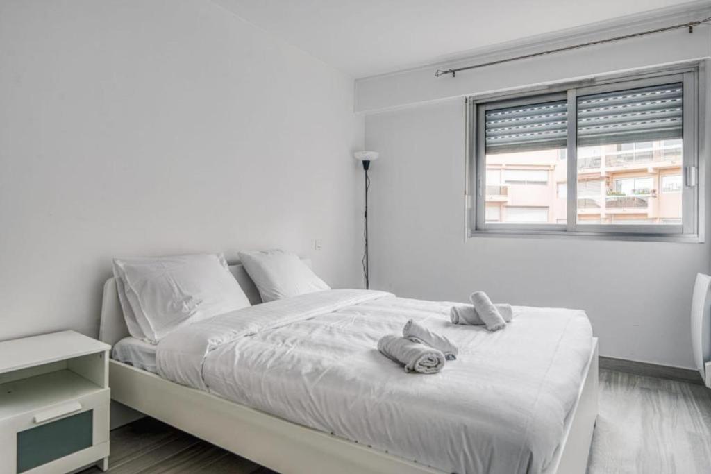 Bright apartment with a view in Antibes - 5