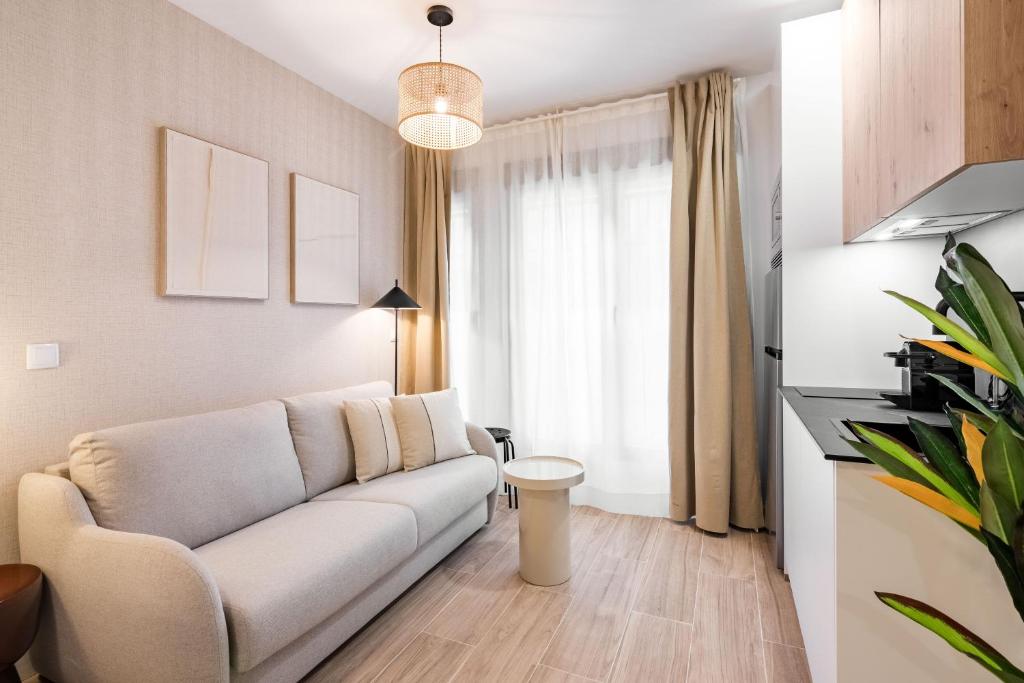The Madrid Studios by Charming - 2