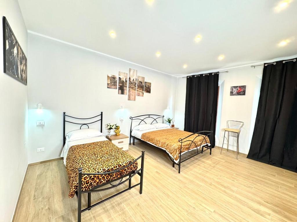 Harmony Room - a stone's throw from Piazza Maggiore - 3