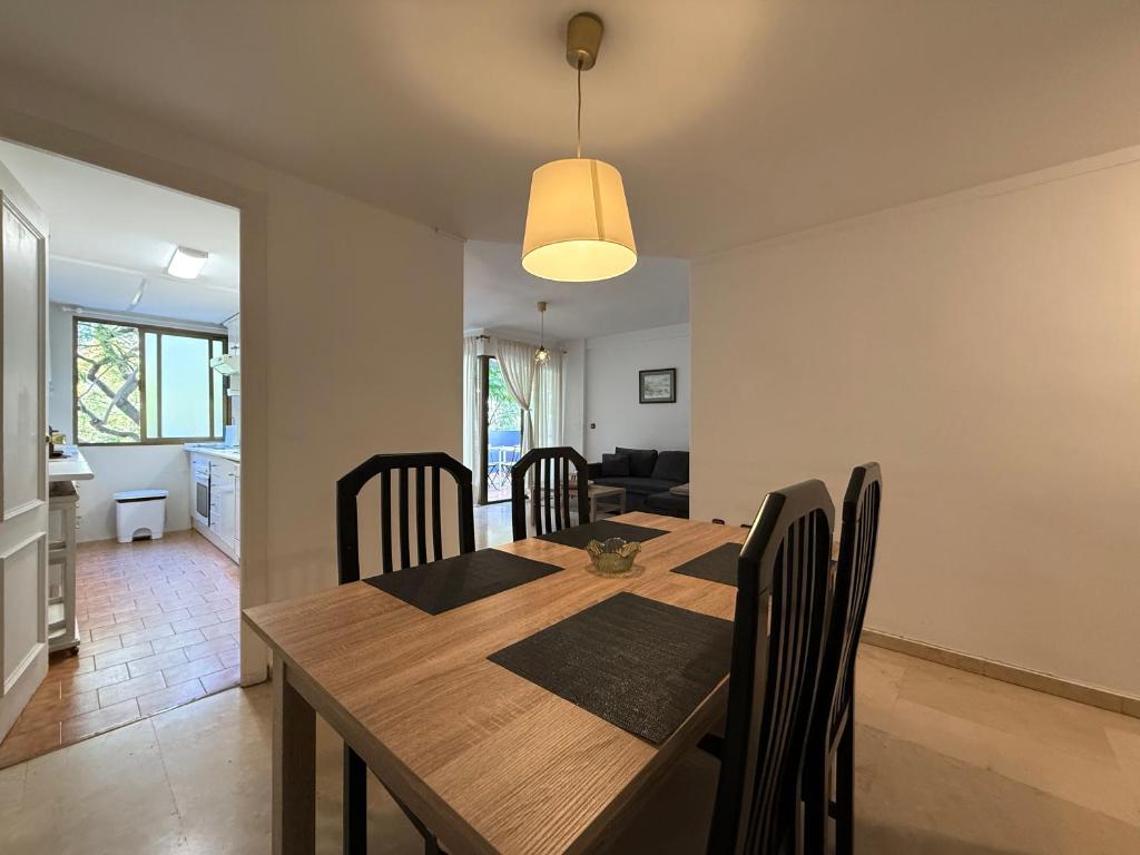 Apartamento con terraza en el corazón de Marbella centro - 3