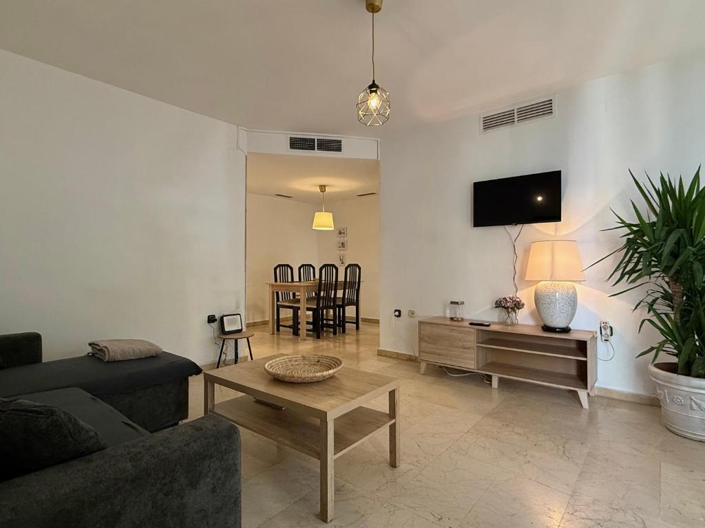 Apartamento con terraza en el corazón de Marbella centro - 2
