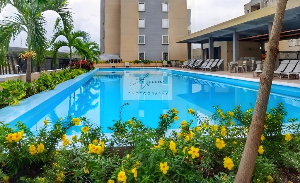 Suite con piscina cerca del mar, ideal para relajarse - 1