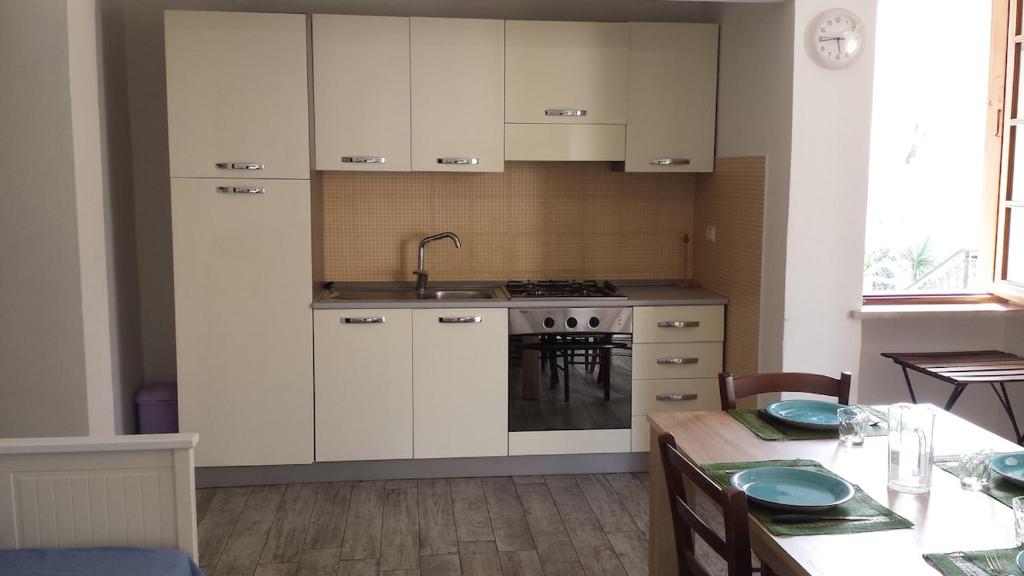 Apartment in villa Alassio - 4